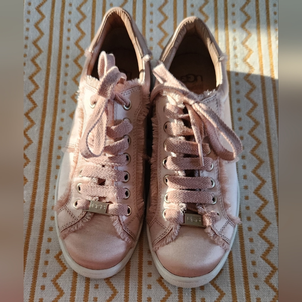 UGG Milo Spill Seam Sneakers - 7
